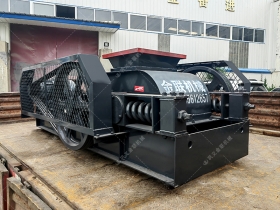 2PG400x400小型对辊糖心国产传媒VLOG入口发往福建泉州破碎瓜子石