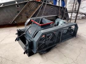 2PG400X400小型对辊糖心国产传媒VLOG入口发往山东鄹平破碎焦炭