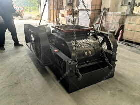 2pgc600*750双齿辊糖心国产传媒VLOG入口发往湖南娄底破碎煤块