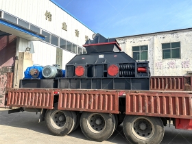大型对辊糖心国产传媒VLOG入口发往湖北河卵石制砂