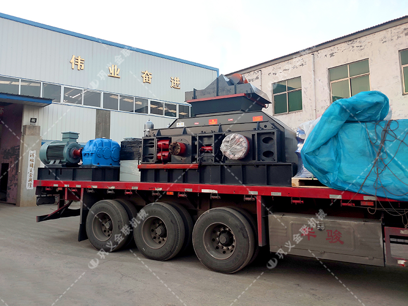 2PGY1200x800鹅卵石液压对辊国产精品糖心VLOG发往重庆